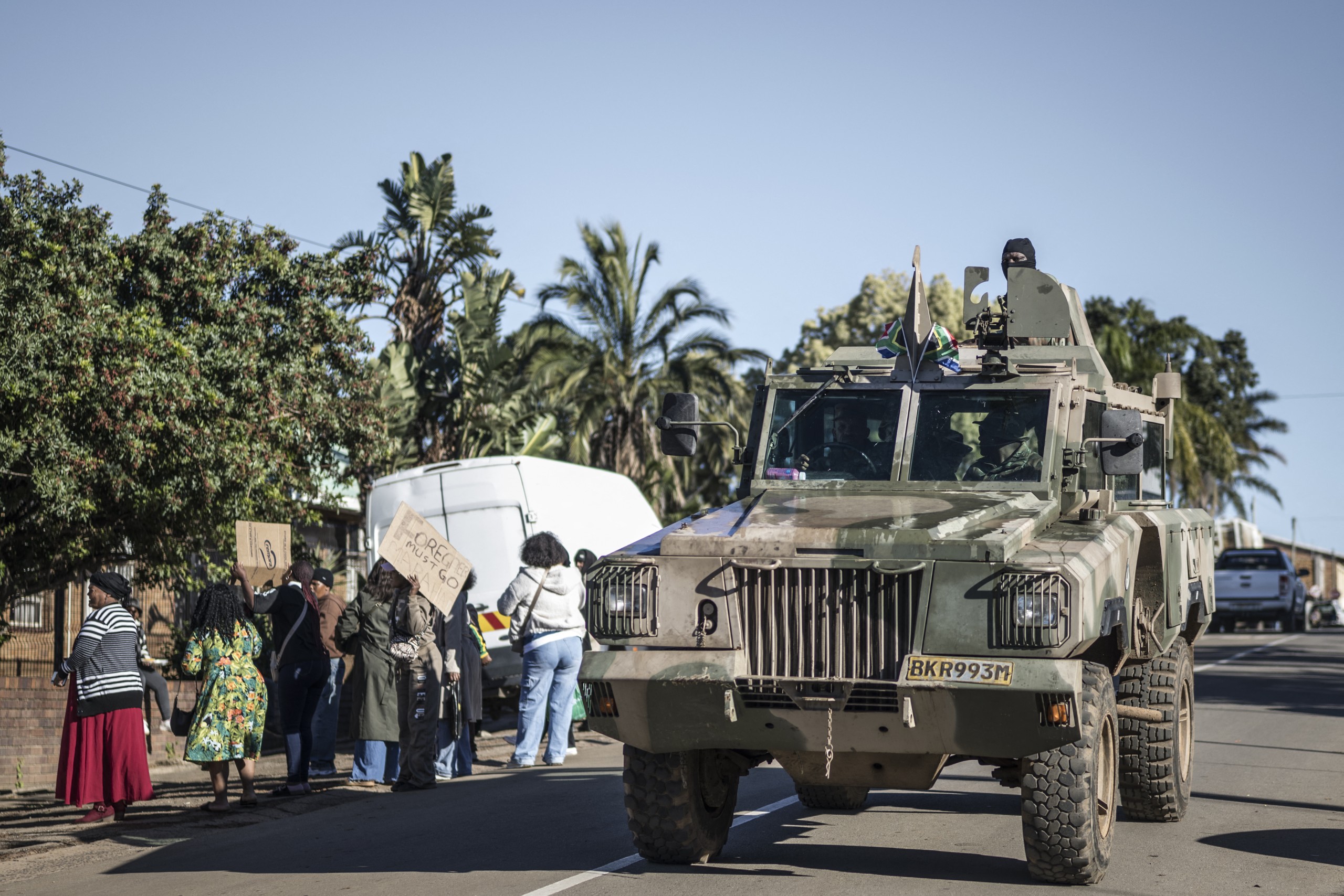Anti-Migrant Violence Erupts in Jeffreys Bay, South Africa