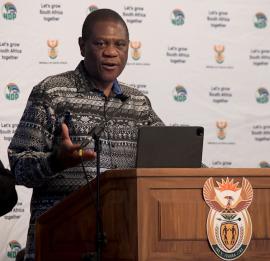 Mashatile to Convene Private Sector on HIV/TB Funding